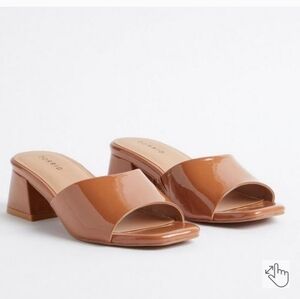 Torrid 11WW Squared Toe Mule
